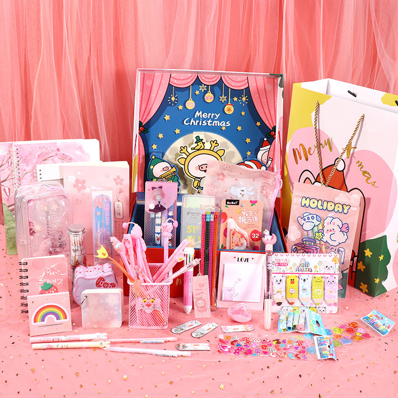 Girl Heart Elementary And Middle School Students Start School Spree